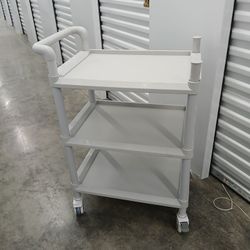 Very Handy Durable Pool Serving Tray Waterproof👌Portable Fit Perfect For The Backyard This Summer ☀️