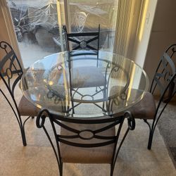 FREE FREE FREE Dinning Set