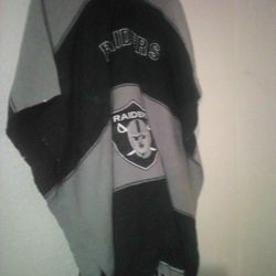 VINTAGE OAKLAND RAIDER PONCHO