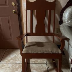 Rocking Chair 