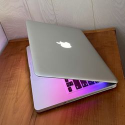 Apple MacBook Pro 13” I5/8GB/256GB SSD $140