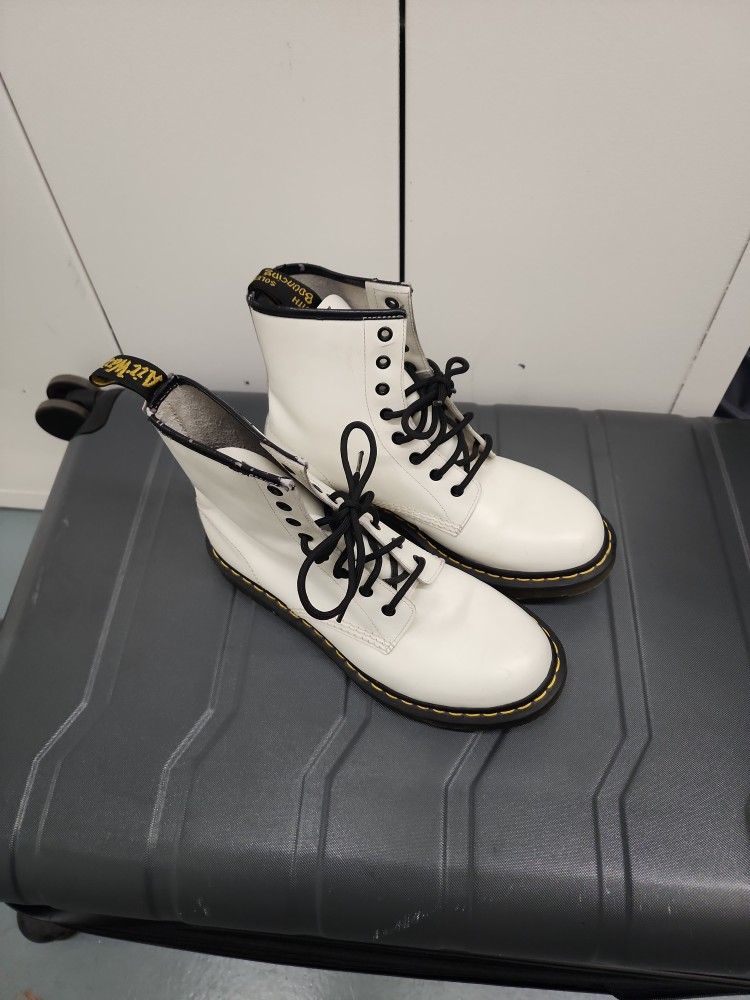 Doc Martin Boots Size 11L