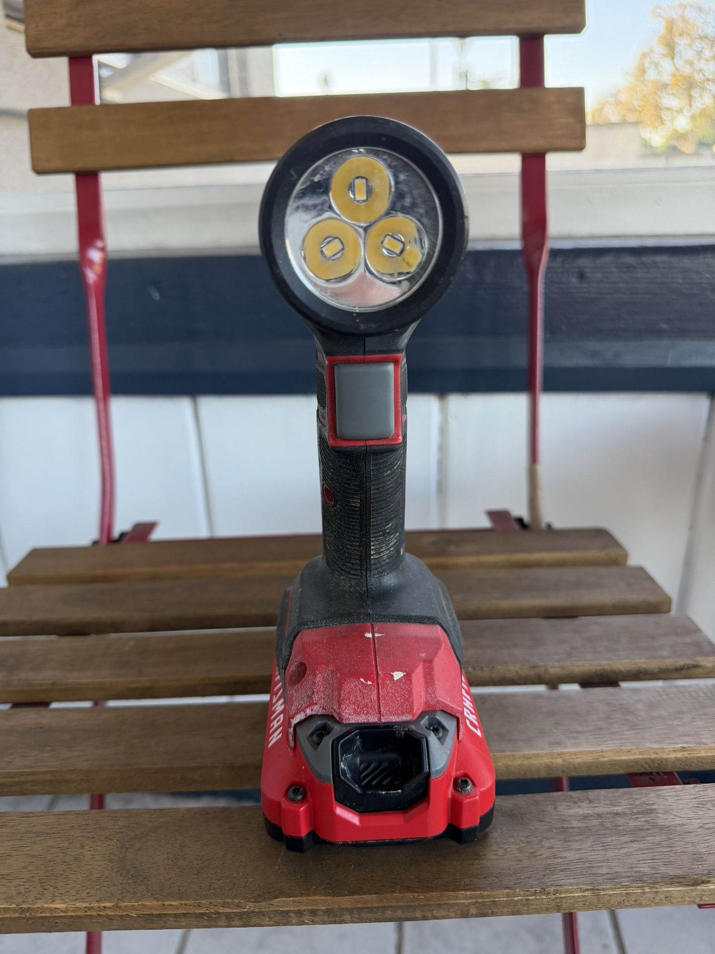 Craftsman V20 LED Work Light With 1.5 Amp Battery