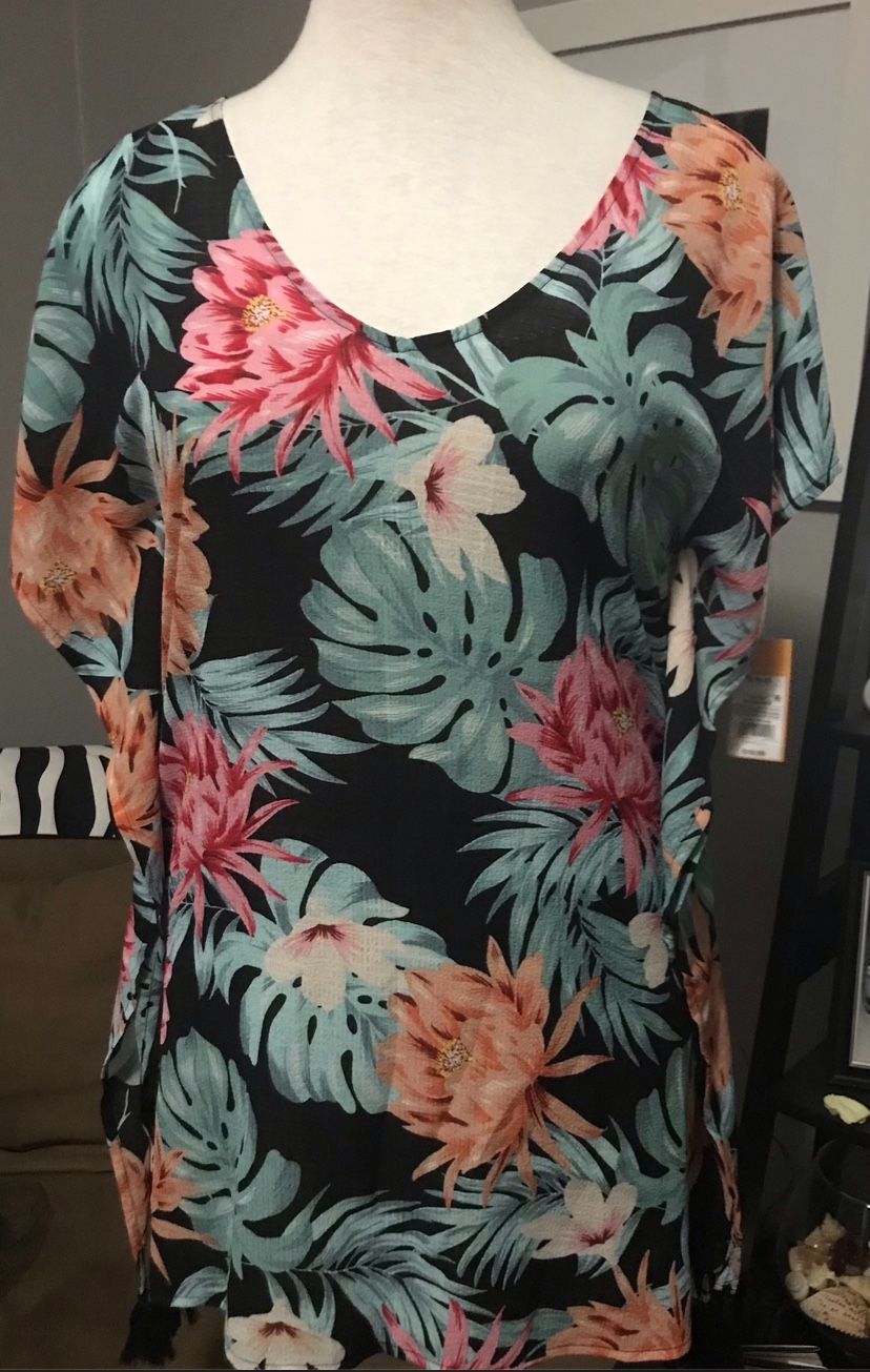 REDUCED! NEW - Target Brand Top W/tags