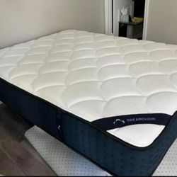 Newer Queen Dreamcloud Hybrid 12" Mattress, Boxspring and Metal Bed Frame