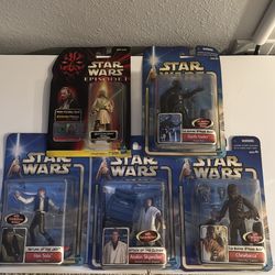 Lot of 5 sealed Star Wars figurines toys