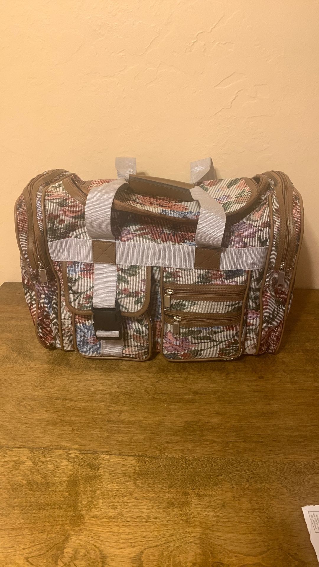 Vintage Floral Tapestry Travel Bag. Mint