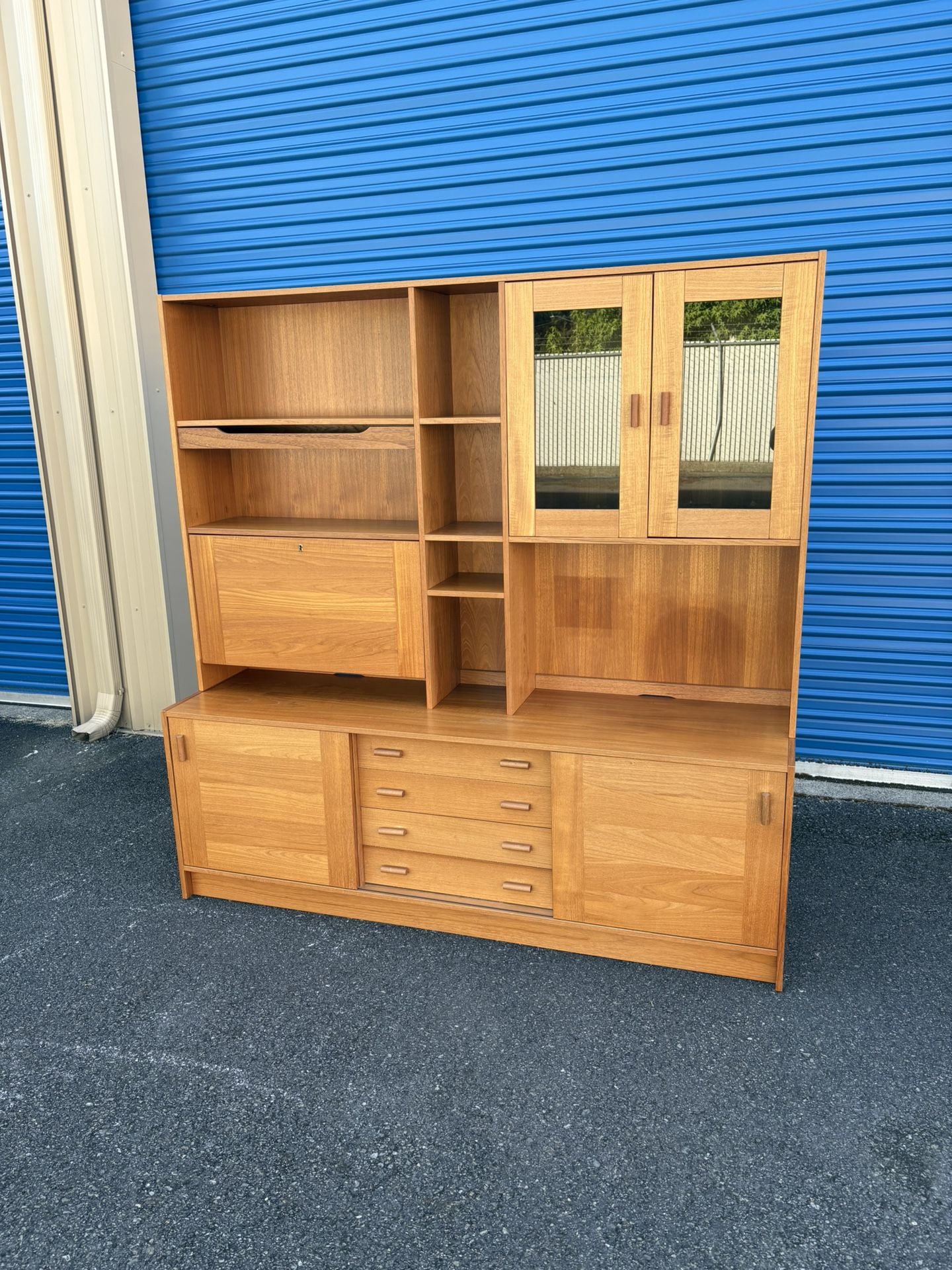 Mid Century Modern Danish Teak Shelving Unit By Domino Mobler