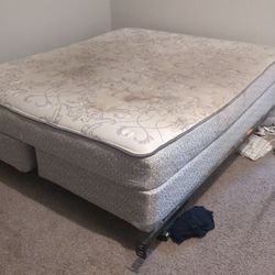 King With Double Bottom Frame. Where Getting This From On The Low?