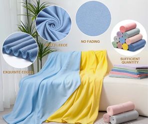 40 Fleece Blankets for Fall Wedding
