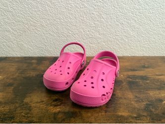 kids 13y pink crocs