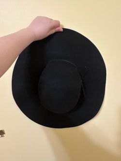 Moving Sale by 8/31/26: H&M Big Black Hat