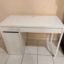 Kids Room Desk