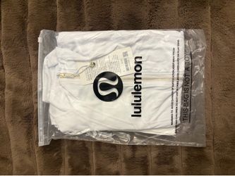 White lululemon set