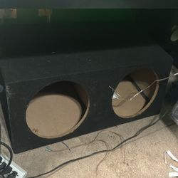 Speaker Box For Two Twelves 