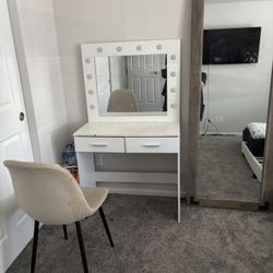 Light Up Vanity 