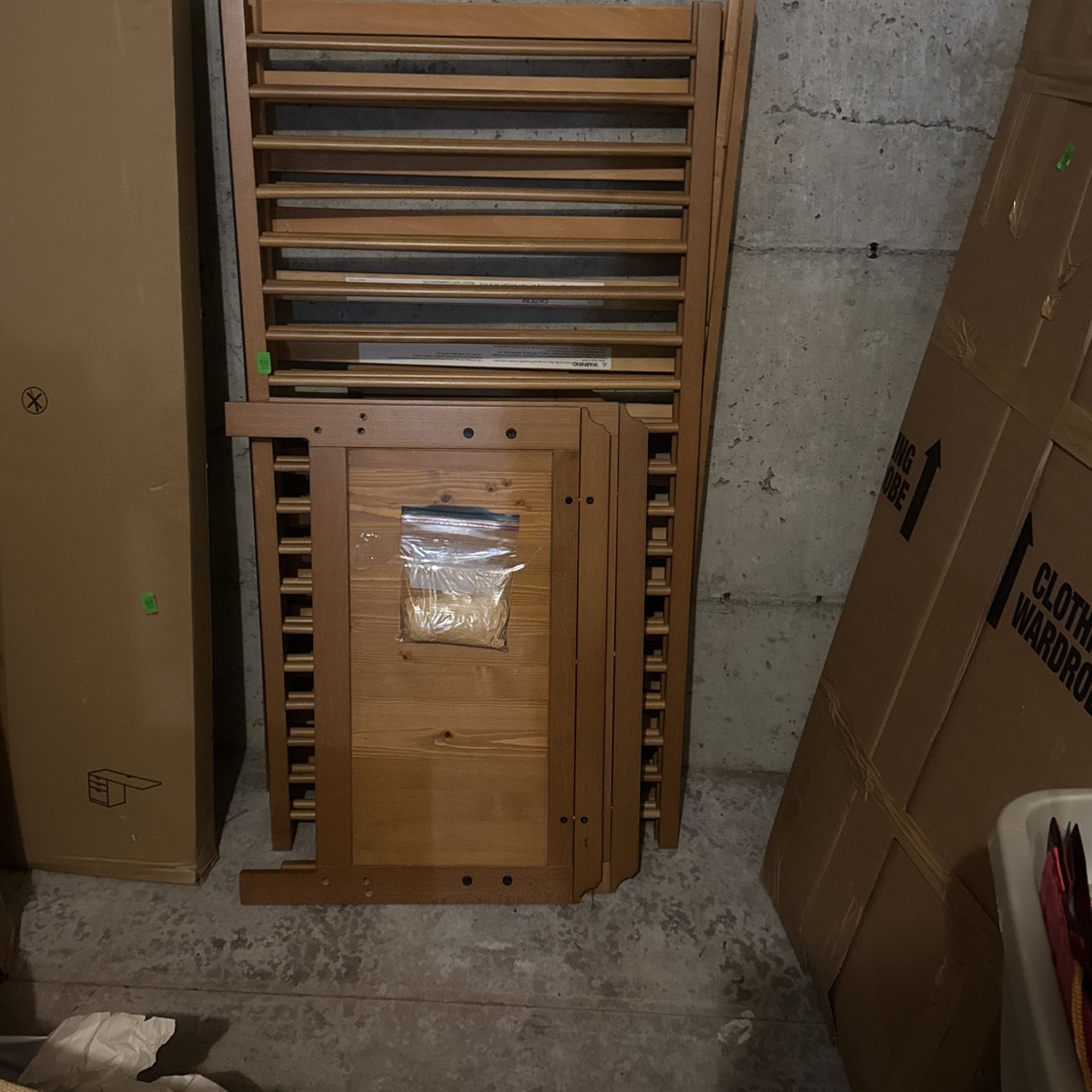 Free - Wood Crib Two Heights Adjustable