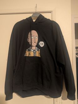 One punch man hoodie XL