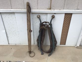Antique Horse Collar With Iron Knob Harness & Yolk