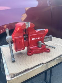 Bench vice