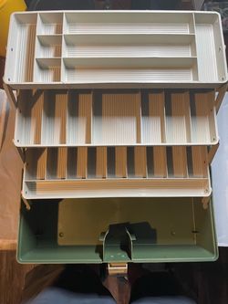 Vintage Plano Tackle Box Three compartment shelves