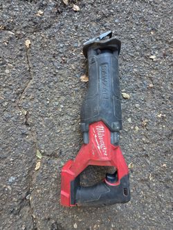 Milwaukee 18v fuel saw zal