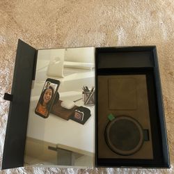 Charging Station For iPhone And Apple Watch