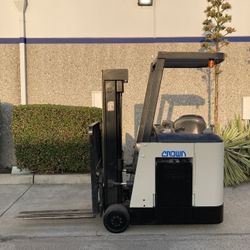 Crown RC3000 Counterbalance Electric Forklift 3000 LB CAP