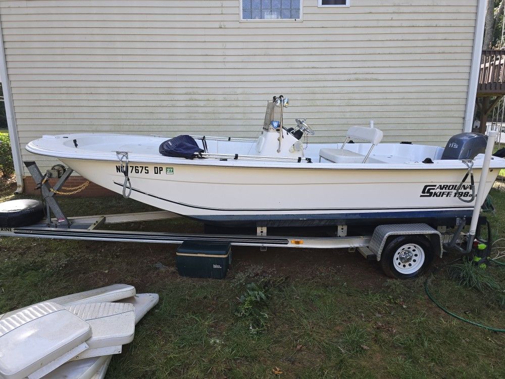 2010 Carolina Skiff 198