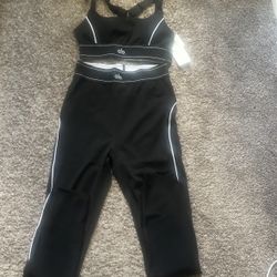 Alo Sports Bra And Leggings