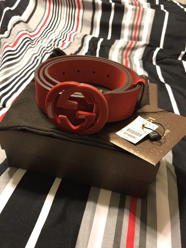 Red suede Gucci belt
