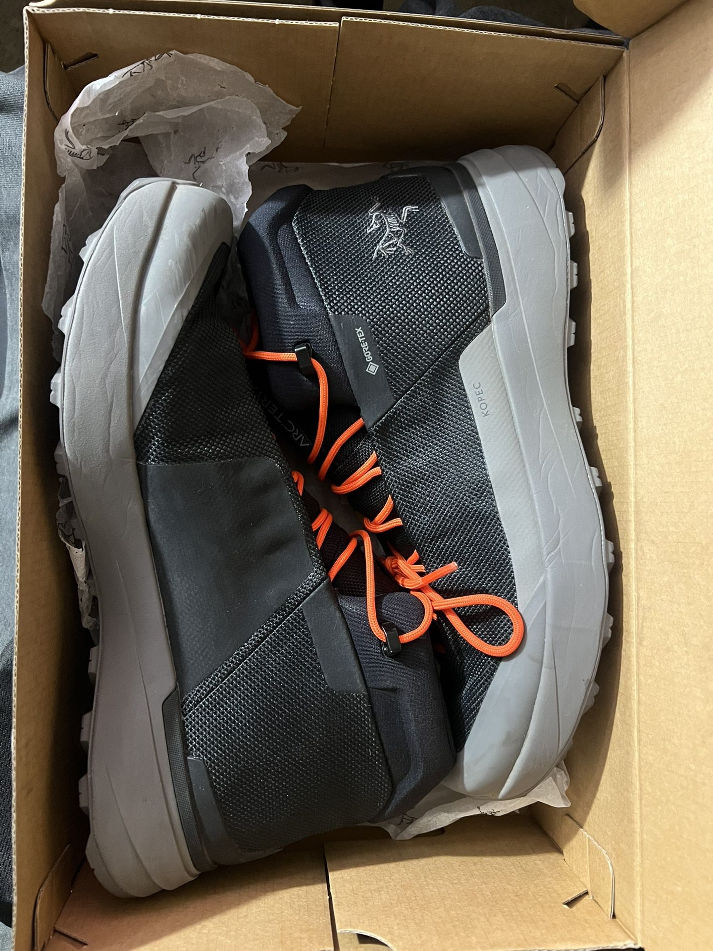 Arc'teryx Kopec Mid GTX Hiking Boots Men Size 10