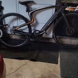 Urtopia carbon 1 pro  E- bike