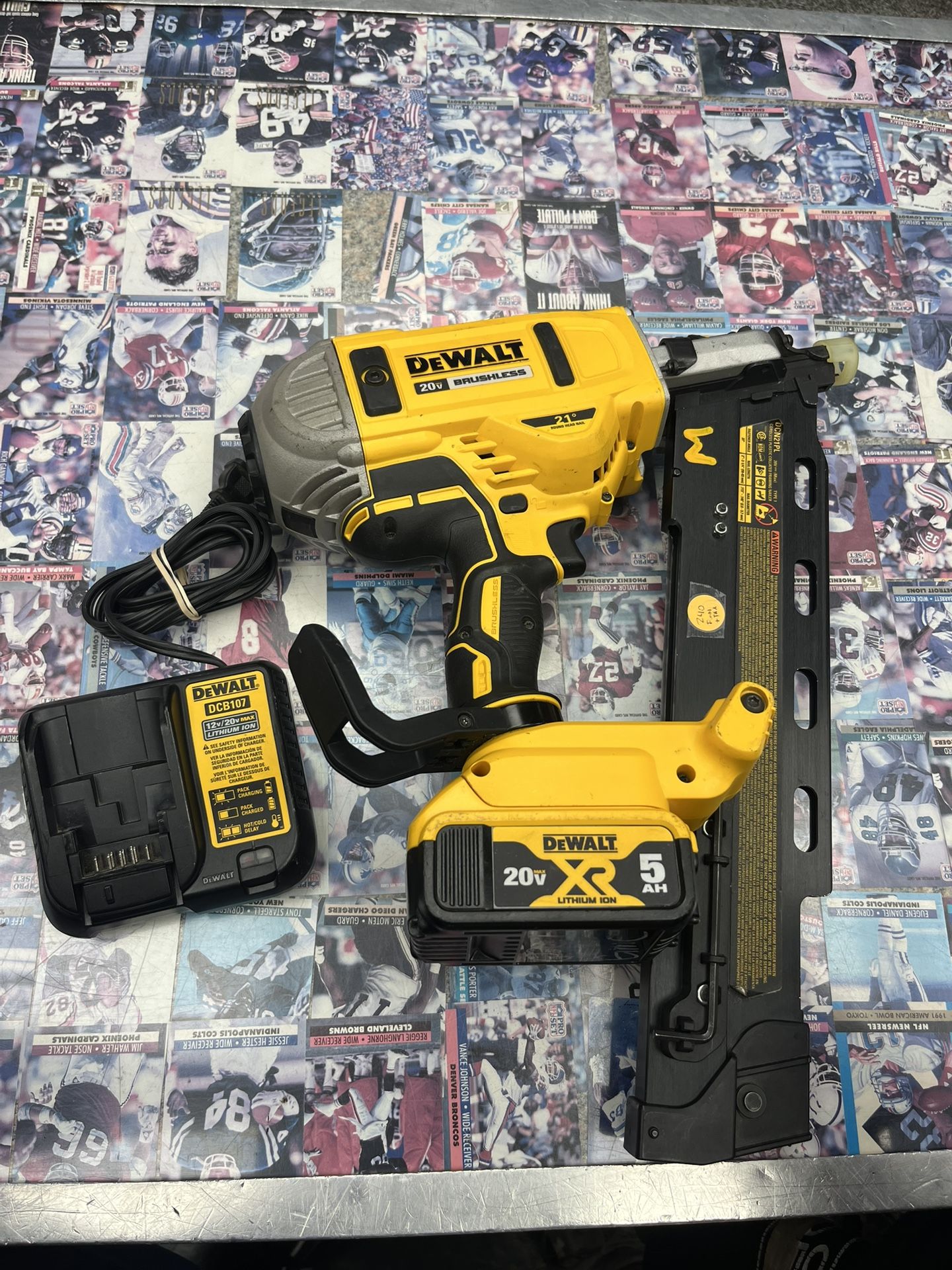 Dewalt DCN21PL Cordless Framing Nailer 20V