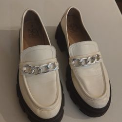 Like New Women's Dressy Loafer Shoes