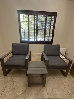 Patio/outdoor Setting