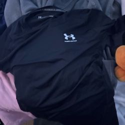 Under armor shirt