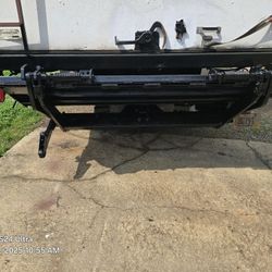 2012 Ford F-650 With Waltco Liftgate