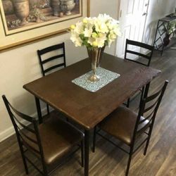 Dining Table Set With 4 Leather Chairs 