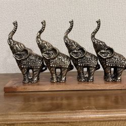 Elephants Trunk Up Decor Piece