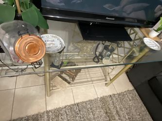 Gold Trim High Table 