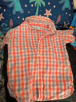 $5 kid's dress shirt size 4/5