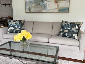 Like new Couch
