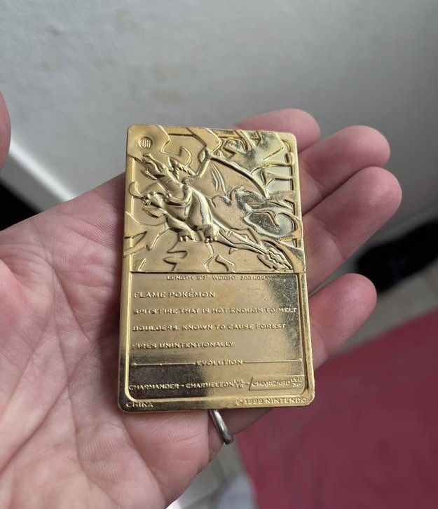 23 karat gold plated pokemon card charizard Pokemon CHARIZARD 23k Gold Plated trading cards Comes with COA NINTENDO