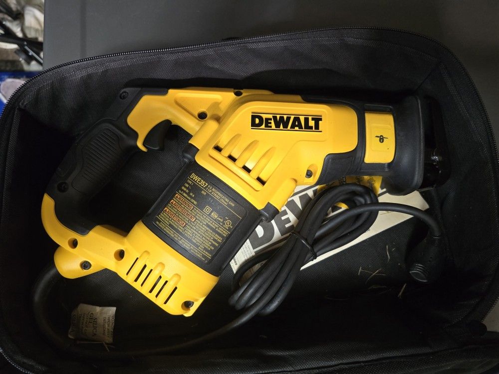 Dewalt Compact Recip Saw Sawzall Corded