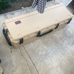 Skb Military grade hard plastic case 