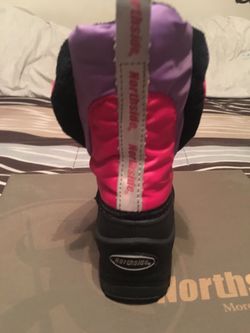 Snow boots for toddler girl