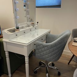 White Vanity With Mirror Lights. Chair Included. 