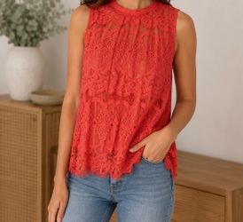 Small - Coral Lace Top