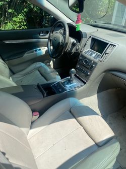 2011 INFINITI G37xS 3.7 engine 166k original miles and title good condition only rear bumper damage need to be https://offerup.com/redirect/?o=cmVwbGF